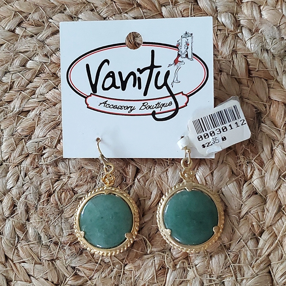 Vanity Green Gem Stone Pierced Earrings New
